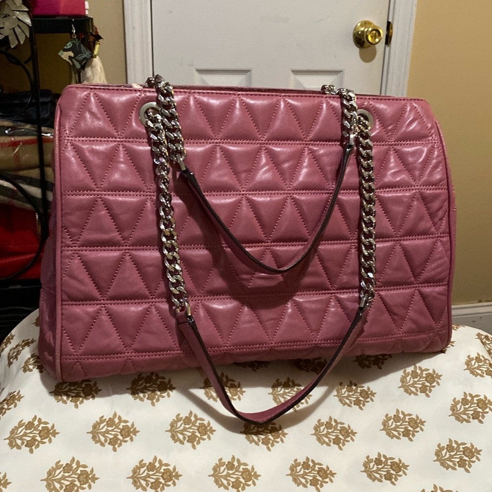Micheal Kors- Tote/quilted soft pink leather